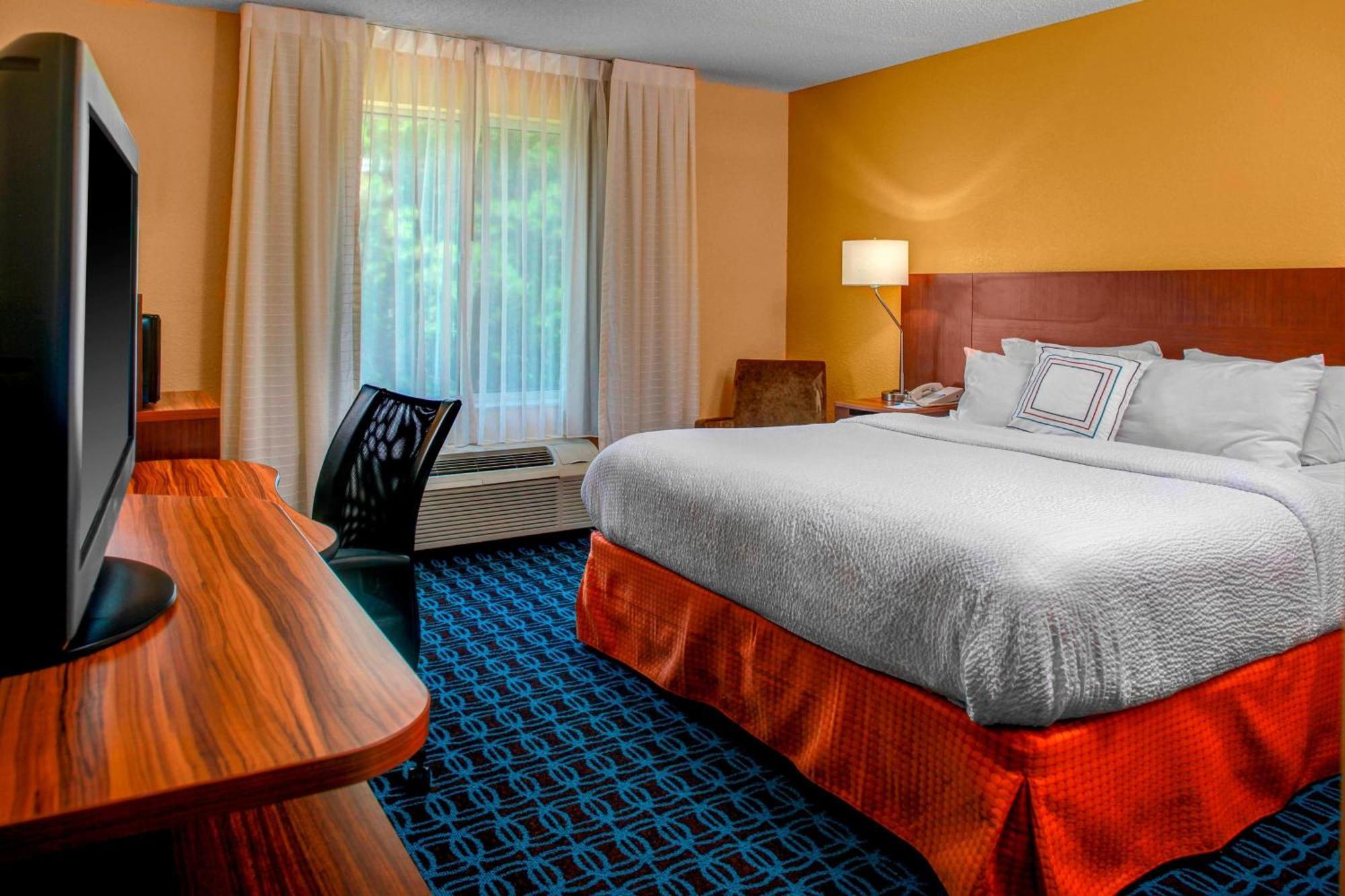 Fairfield Inn And Suites By Marriott Emporia I-95 Eksteriør billede