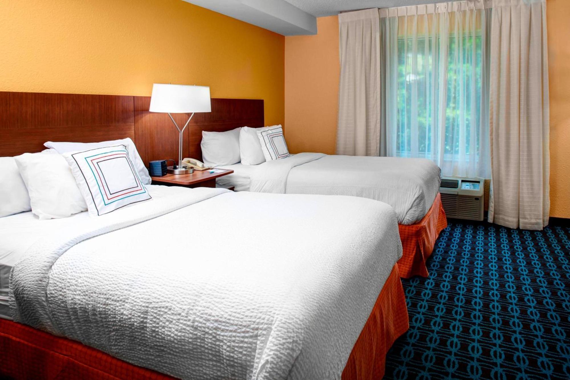Fairfield Inn And Suites By Marriott Emporia I-95 Eksteriør billede