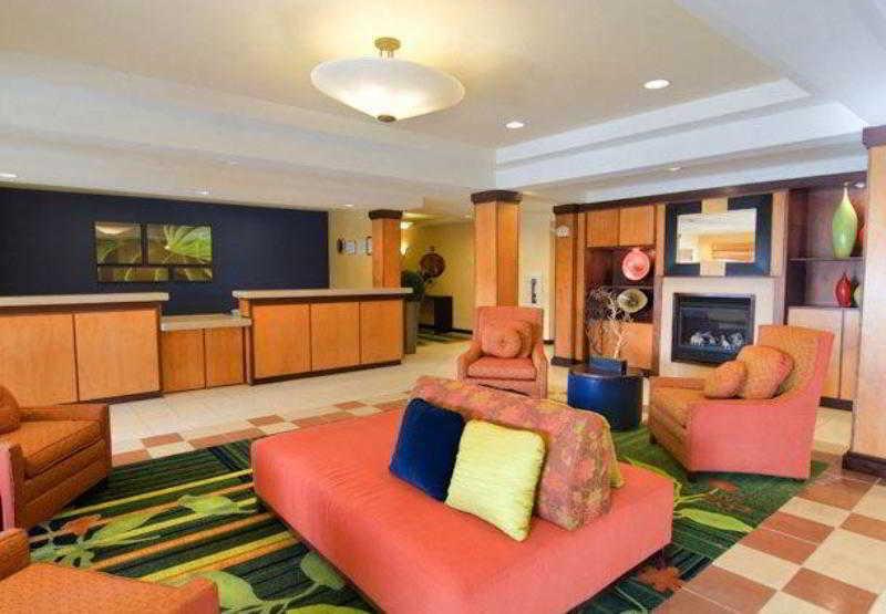 Fairfield Inn And Suites By Marriott Emporia I-95 Eksteriør billede